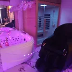 Jacuzzi & Sauna Centrum 格但斯克