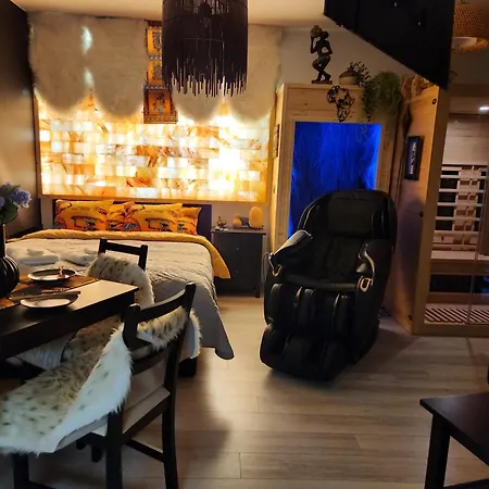 Jacuzzi & Sauna Centrum شقة *