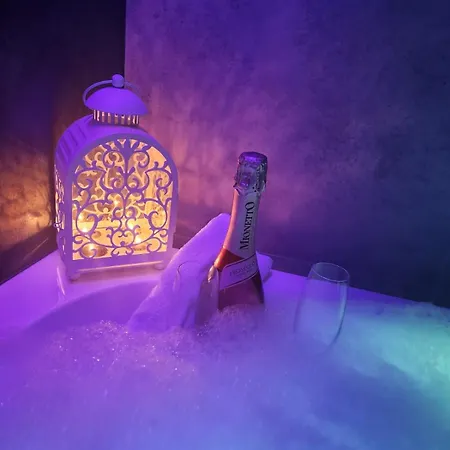 شقة Jacuzzi & Sauna Centrum *