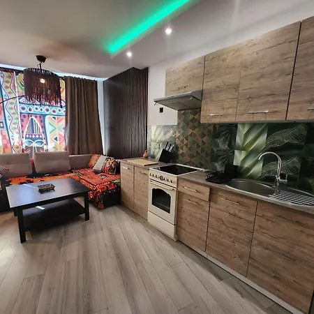 Chmielna Prestige With Luxury Jacuzzi And Sauna! Selected Also Feature A Massage Chair And Himalayan Salt With Color Therapy Salt Forest