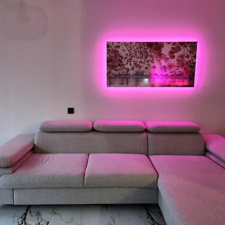 Chmielna Prestige With Luxury Jacuzzi And Sauna! Selected Also Feature A Massage Chair And Himalayan Salt With Color Therapy Salt Forest Appartement