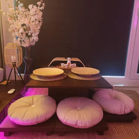 Chmielna Prestige With Luxury Jacuzzi And Sauna! Selected Also Feature A Massage Chair And Himalayan Salt With Color Therapy Salt Forest