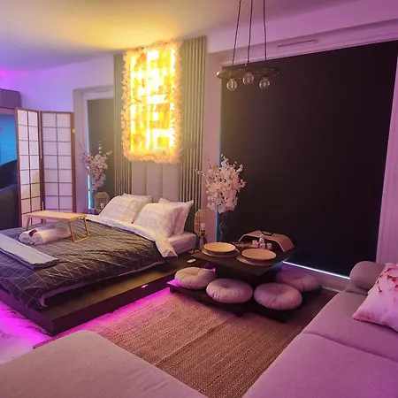 Chmielna Prestige With Luxury Jacuzzi And Sauna! Selected Also Feature A Massage Chair And Himalayan Salt With Color Therapy Salt Forest