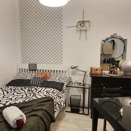 Chmielna Prestige With Luxury Jacuzzi And Sauna! Selected Also Feature A Massage Chair And Himalayan Salt With Color Therapy Salt Forest Apartment *