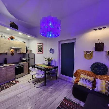 Appartement Chmielna Prestige With Luxury Jacuzzi And Sauna! Selected Also Feature A Massage Chair And Himalayan Salt With Color Therapy Salt Forest *