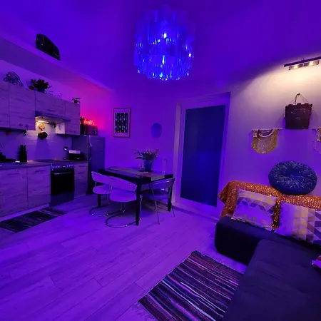Chmielna Prestige With Luxury Jacuzzi And Sauna! Selected Also Feature A Massage Chair And Himalayan Salt With Color Therapy Salt Forest Appartement