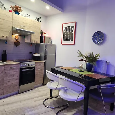 Chmielna Prestige With Luxury Jacuzzi And Sauna! Selected Also Feature A Massage Chair And Himalayan Salt With Color Therapy Salt Forest Gdańsk