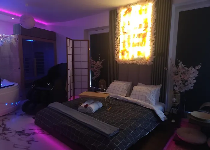 아파트 Jacuzzi & Sauna Centrum