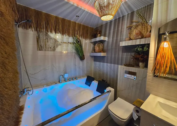 Апартаменты Jacuzzi & Sauna Centrum Гданьск